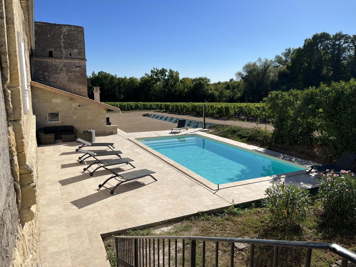 Gite Avec Piscine, Chateau De Lescours, St-Emilion Saint-Sulpice-de-Faleyrens ภายนอก รูปภาพ