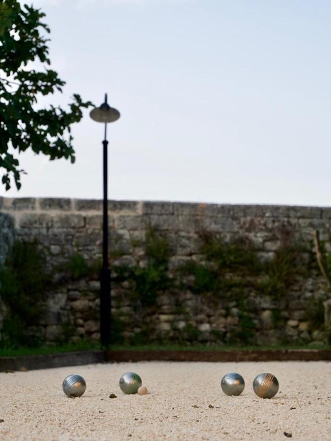 Gite Avec Piscine, Chateau De Lescours, St-Emilion Saint-Sulpice-de-Faleyrens ภายนอก รูปภาพ
