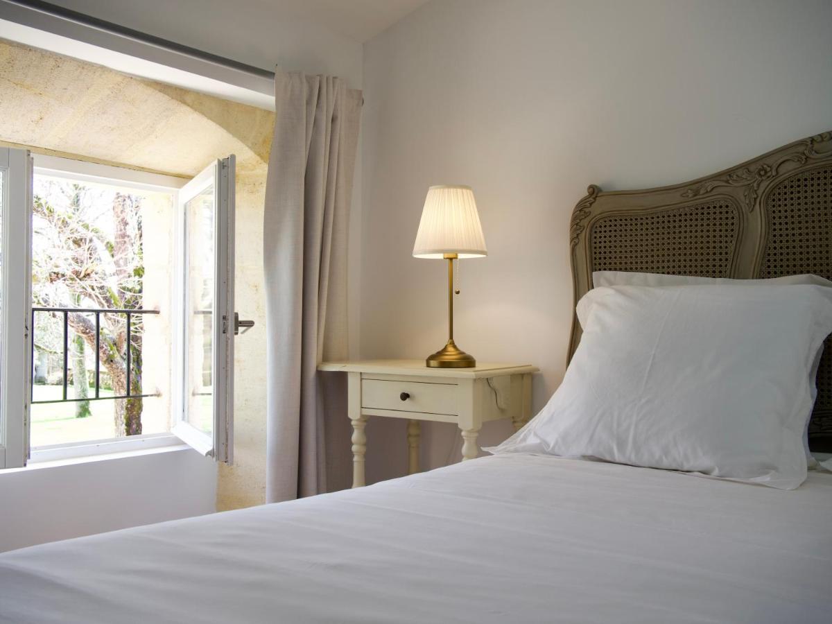 Gite Avec Piscine, Chateau De Lescours, St-Emilion Saint-Sulpice-de-Faleyrens ภายนอก รูปภาพ